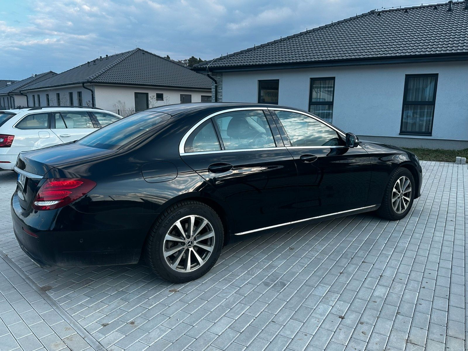 MERCEDES-BENZ E 220 d | Regularly Serviced