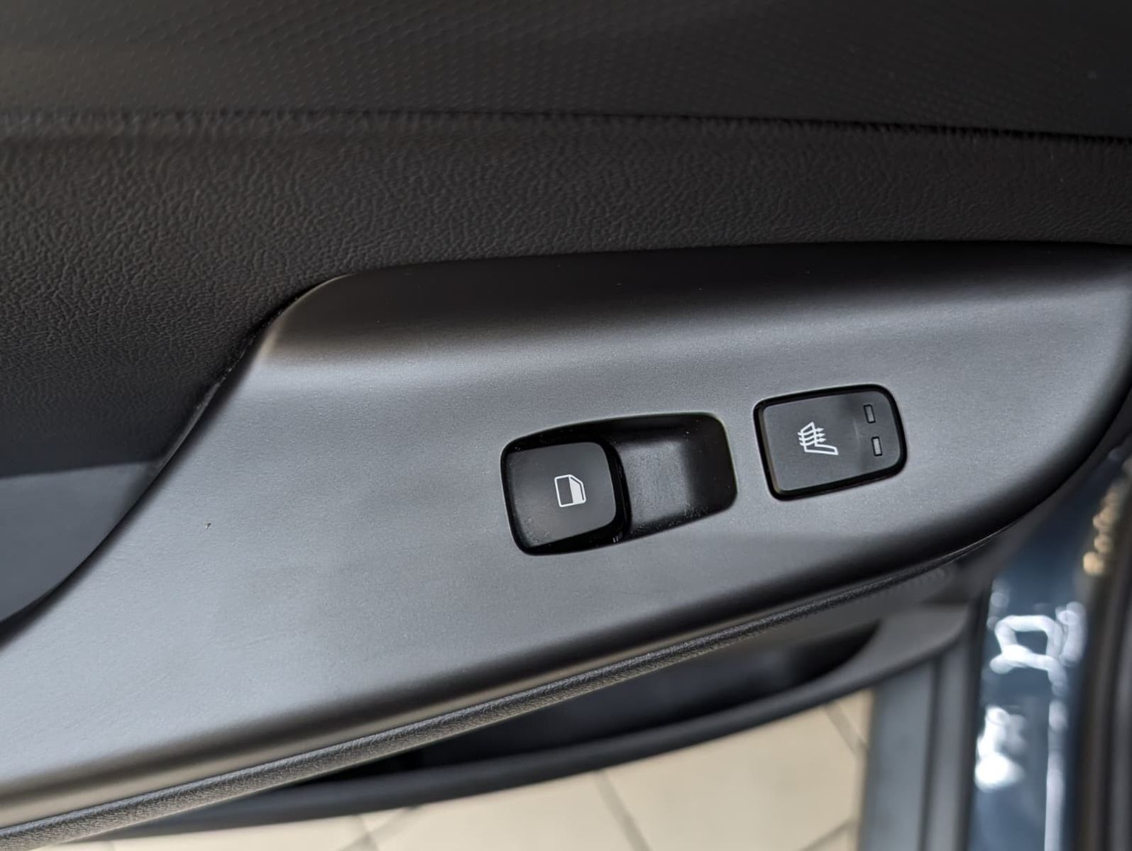 Fahrzeugabbildung Hyundai Kona Elektro Prime LEDER+LED+NAVI+HEAD+KRELL+ACC