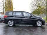 BMW 218d Gran Tourer PANO RFK NAVI LED PDC V+H DAB T - BMW 218 Gran Tourer mit Panoramadach