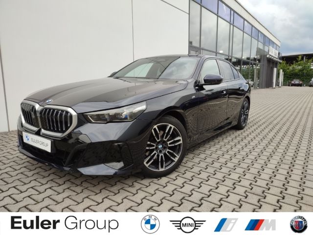 BMW 520 dA M Sport Pano KomfSi belüftet Travel+Comf.