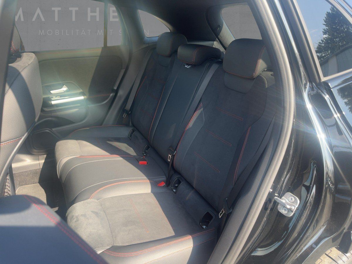 Fahrzeugabbildung Mercedes-Benz GLA 200 d AMG/Night/Pano/Kamera/AHK
