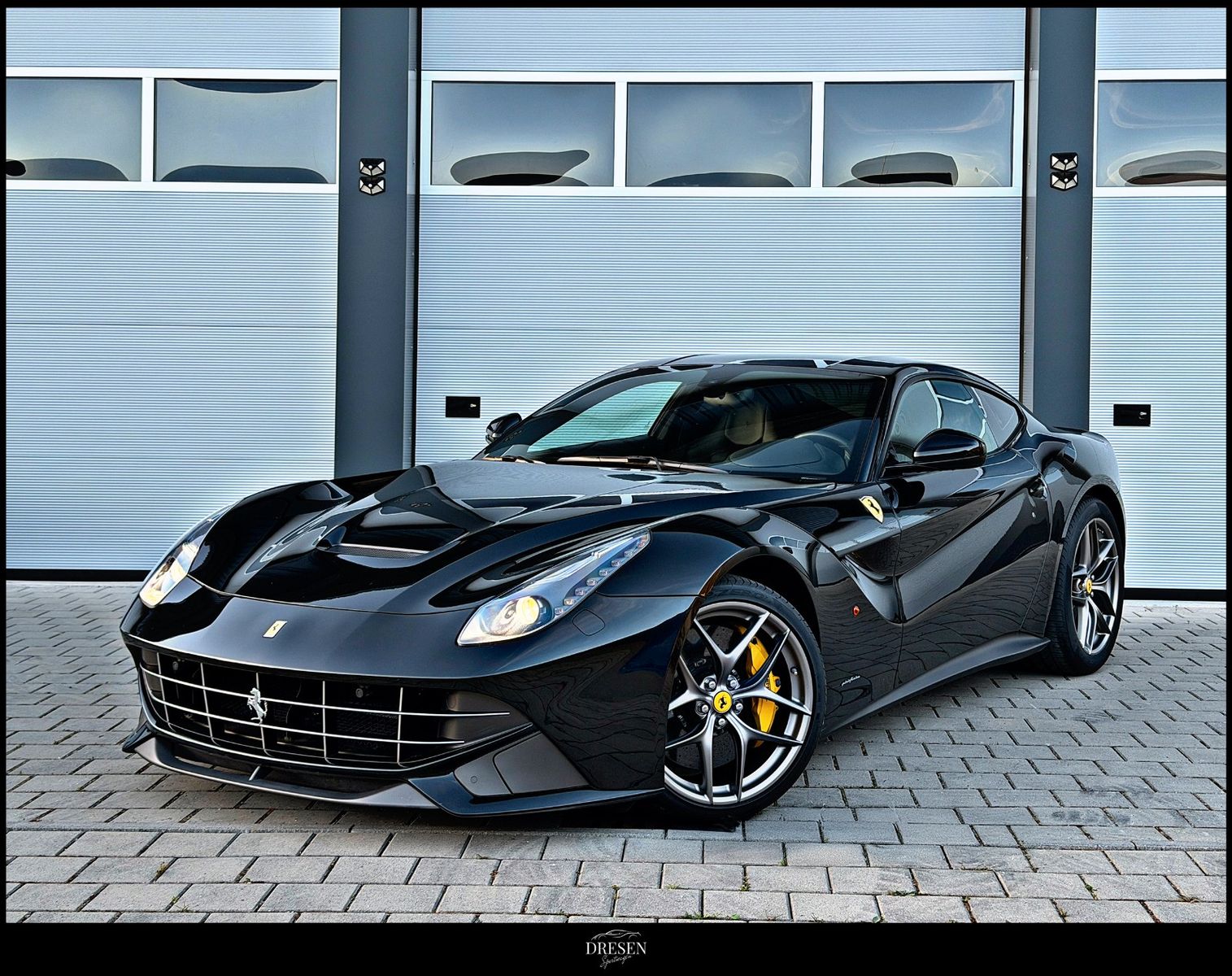FERRARI F12