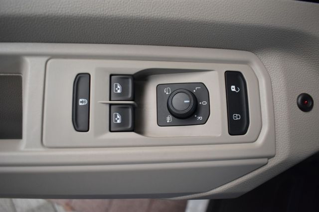 T7 Multivan LÜ 1.5 TSI OPF 100 kW DSG PDC KAMERA