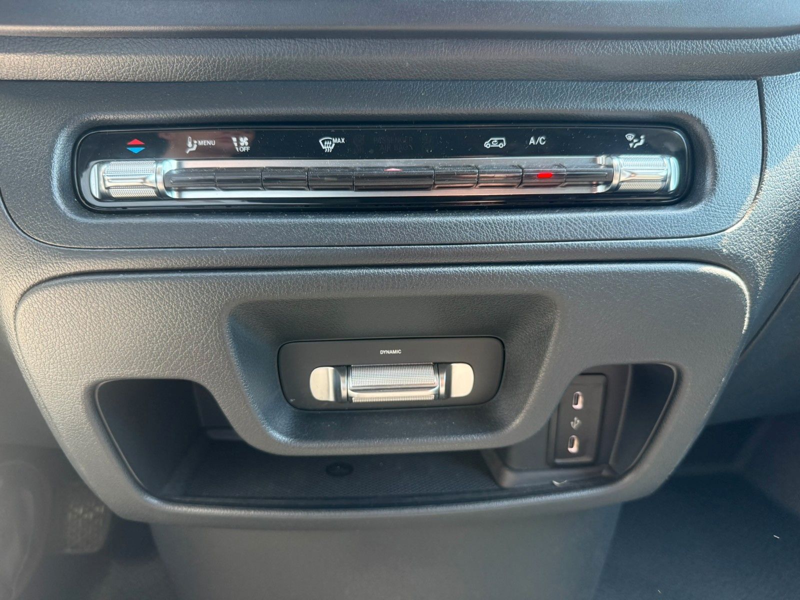 Fahrzeugabbildung Mercedes-Benz Vito 116 CDI 9G Klima Kamera SHZ
