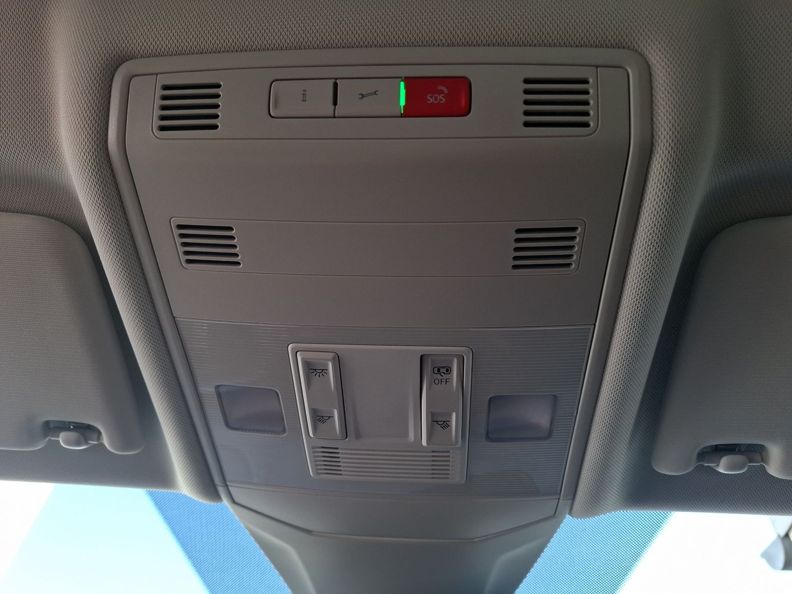 Fahrzeugabbildung Volkswagen T-Cross TSI Life AHK AID Climatronic ACC RFK SH