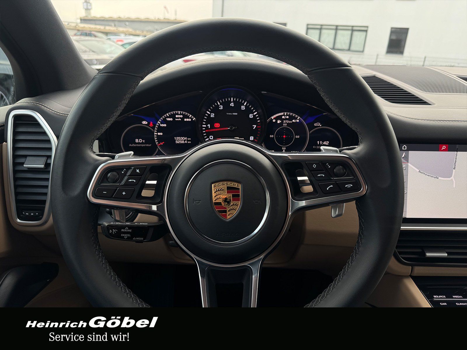 Fahrzeugabbildung Porsche Cayenne OPF 1 Hand PZ SCHECKHEFTGEPFLEGT