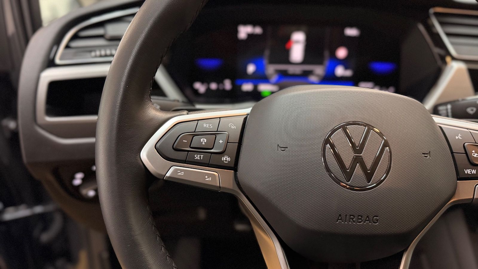 VW Touran Touran Highline AHK|Dynaudio|Massage|7-Si|Kamera Vorschau 27