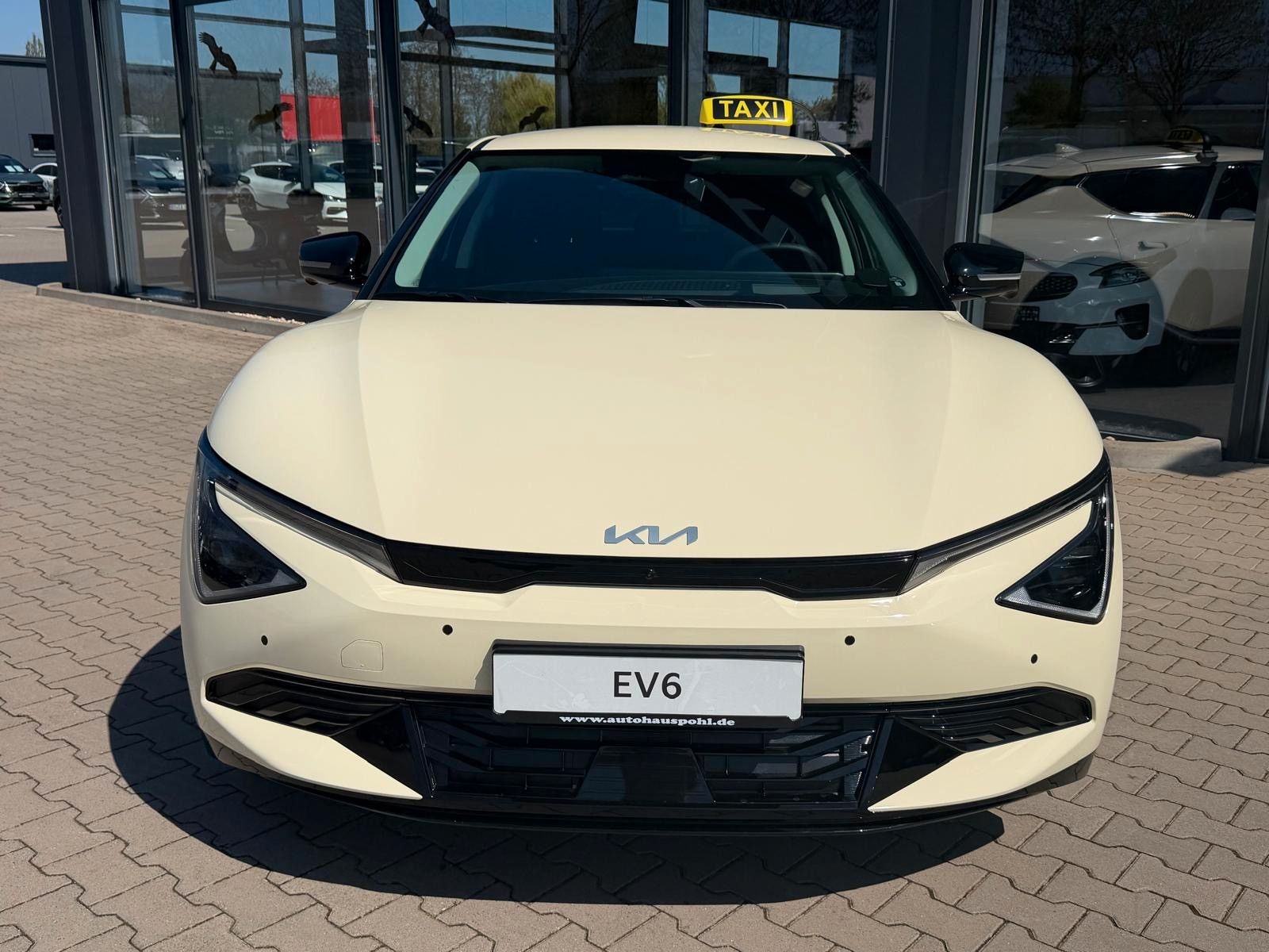 Fahrzeugabbildung Kia EV6 PE EARTH 84 RWD WP CO AS SD DR TAXI