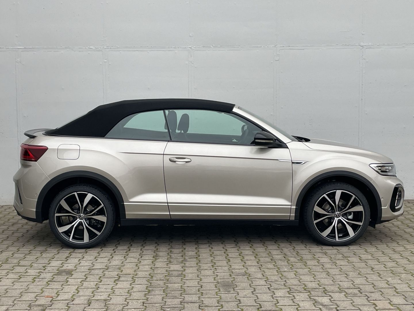 T-Roc Cabriolet R-Line 1.5 TSI DSG Kamera/AHK/Na
