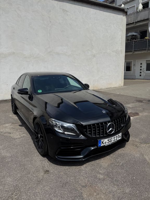 Image of Mercedes-Benz C 63 AMG