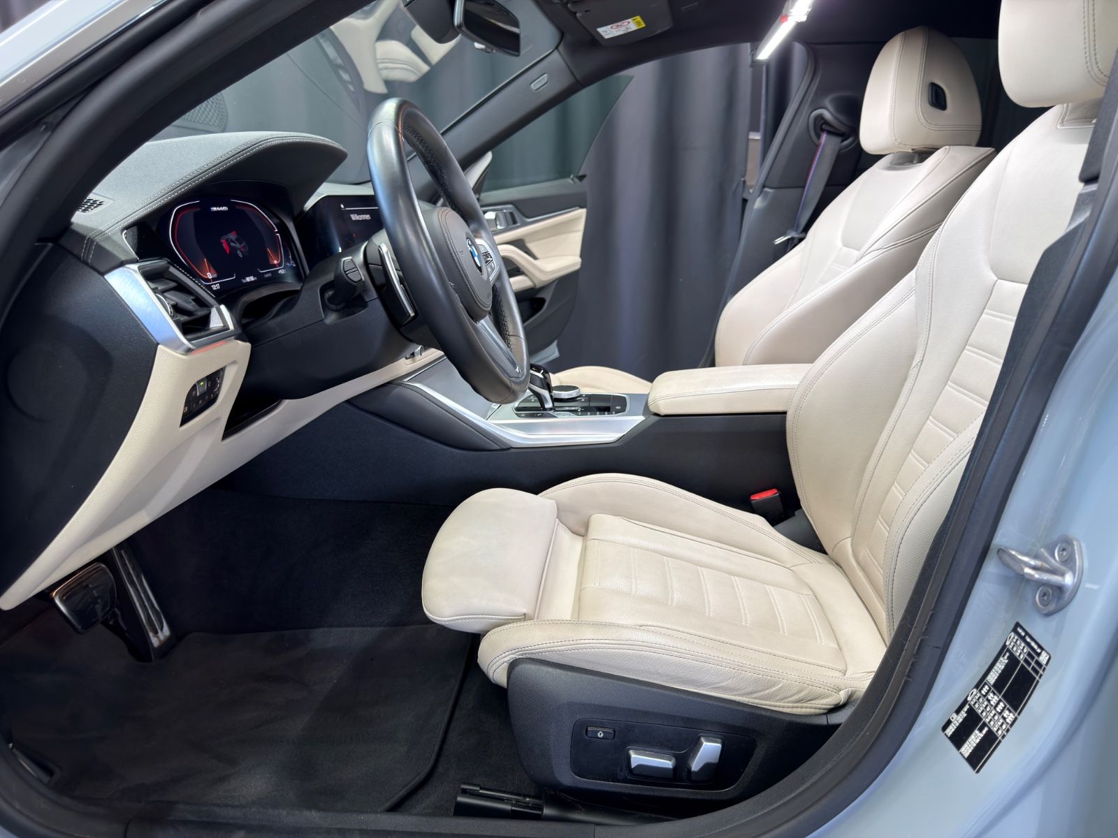 Fahrzeugabbildung BMW M440i Gran Coupe M-PAKET PRO|H&K|1.HAND