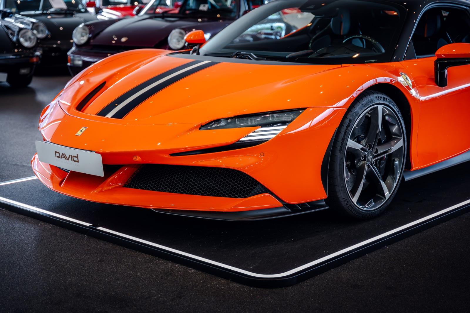 Ferrari SF90 Stradale*Lift*JBL*Carbon*Passenger-Display*