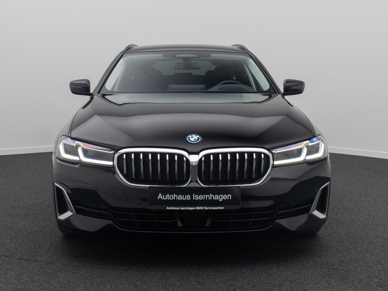 Fahrzeugabbildung BMW 530e Luxury Line DAB Laser Komfort H/K HUD Sport