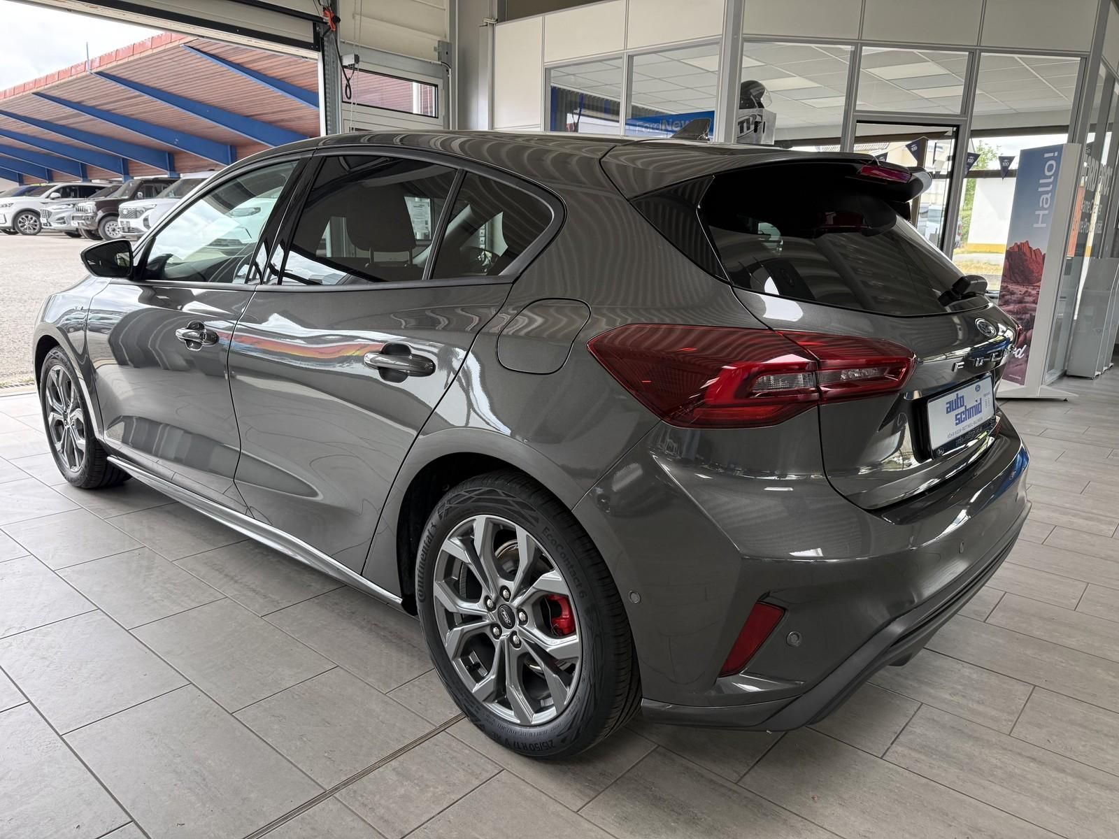 Ford Focus ST-Line Limo imagem 3