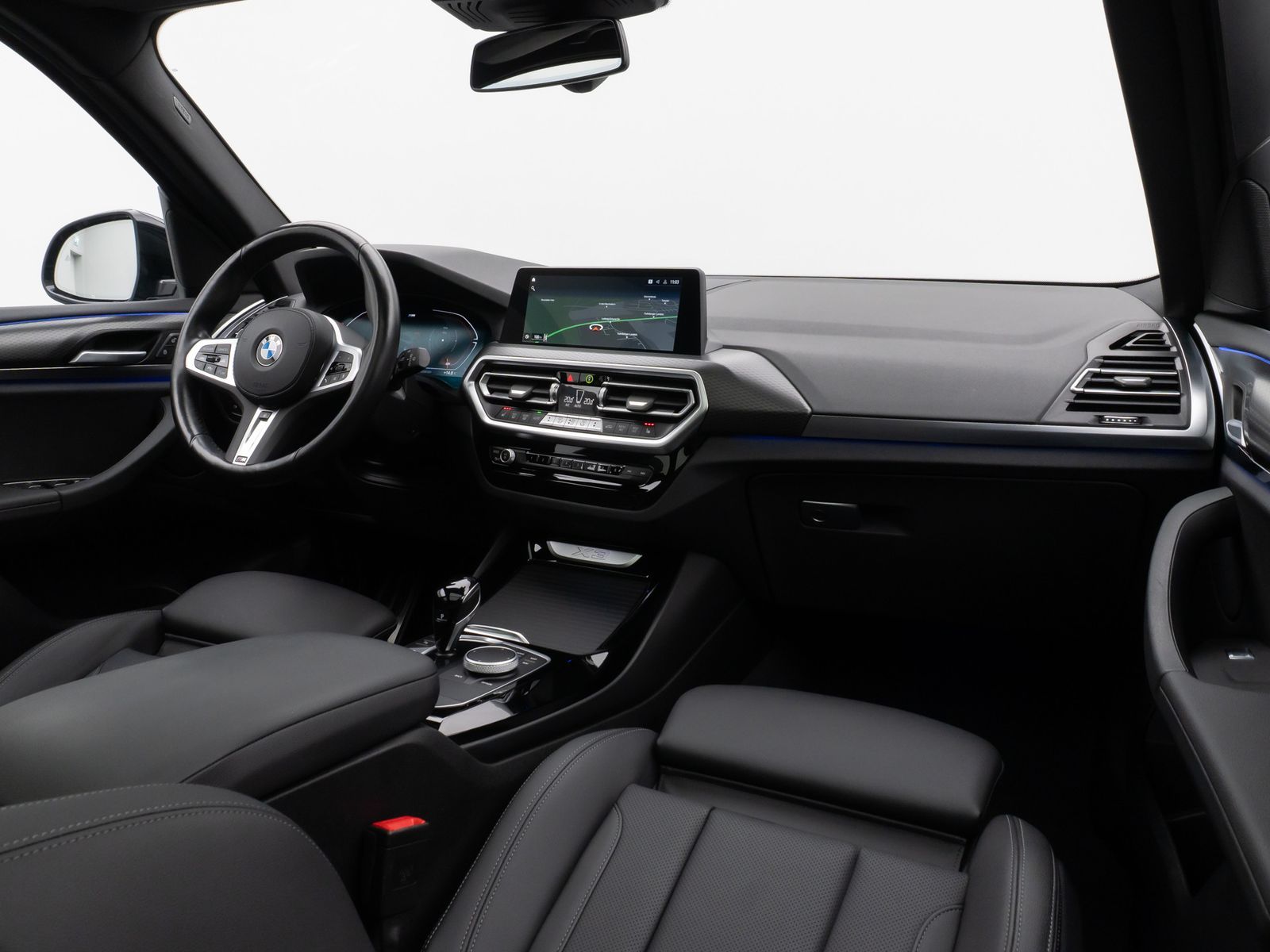 Fahrzeugabbildung BMW X3 xD20d M Sport Panorama Kamera Laser HUD HiFi