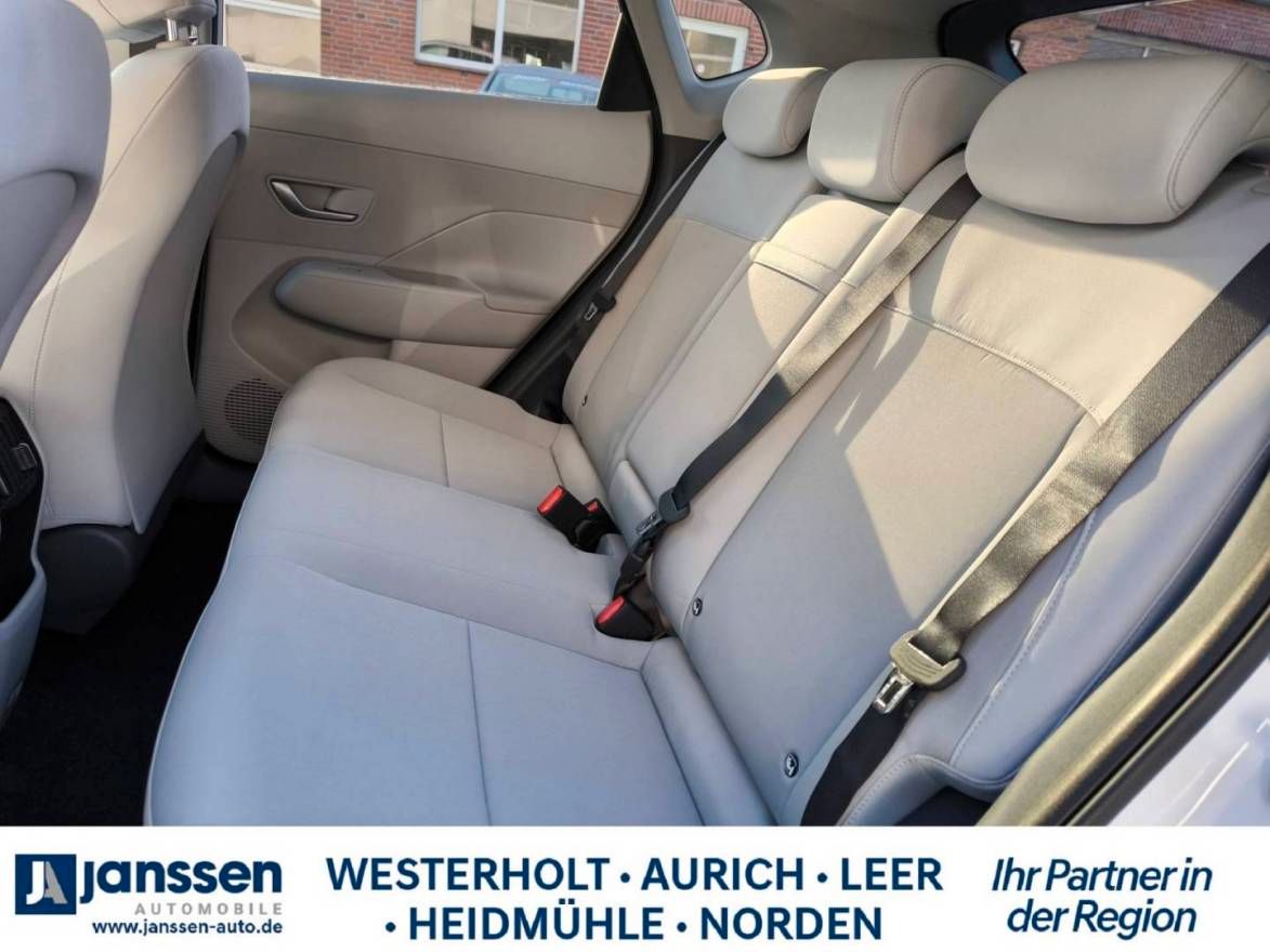 Fahrzeugabbildung Hyundai KONA Elektro 49kWh Trend/Assistenz-Paket/Navi/36
