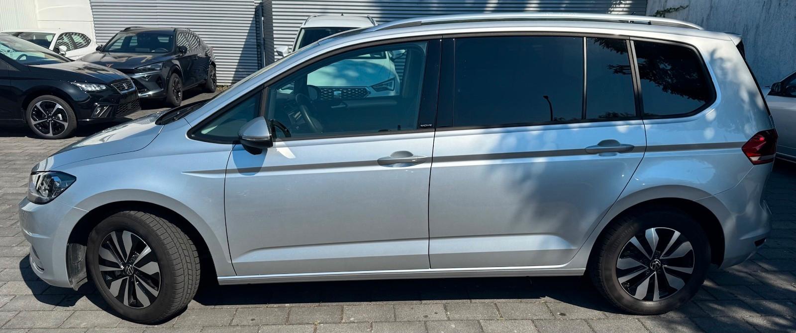 Volkswagen Touran 1.5 TSI DSG Move /7-Sitze/SHZ/ACC