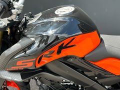 QJ MOTOR SRK 125 S Pro ABS + USB + LED + 15 PS