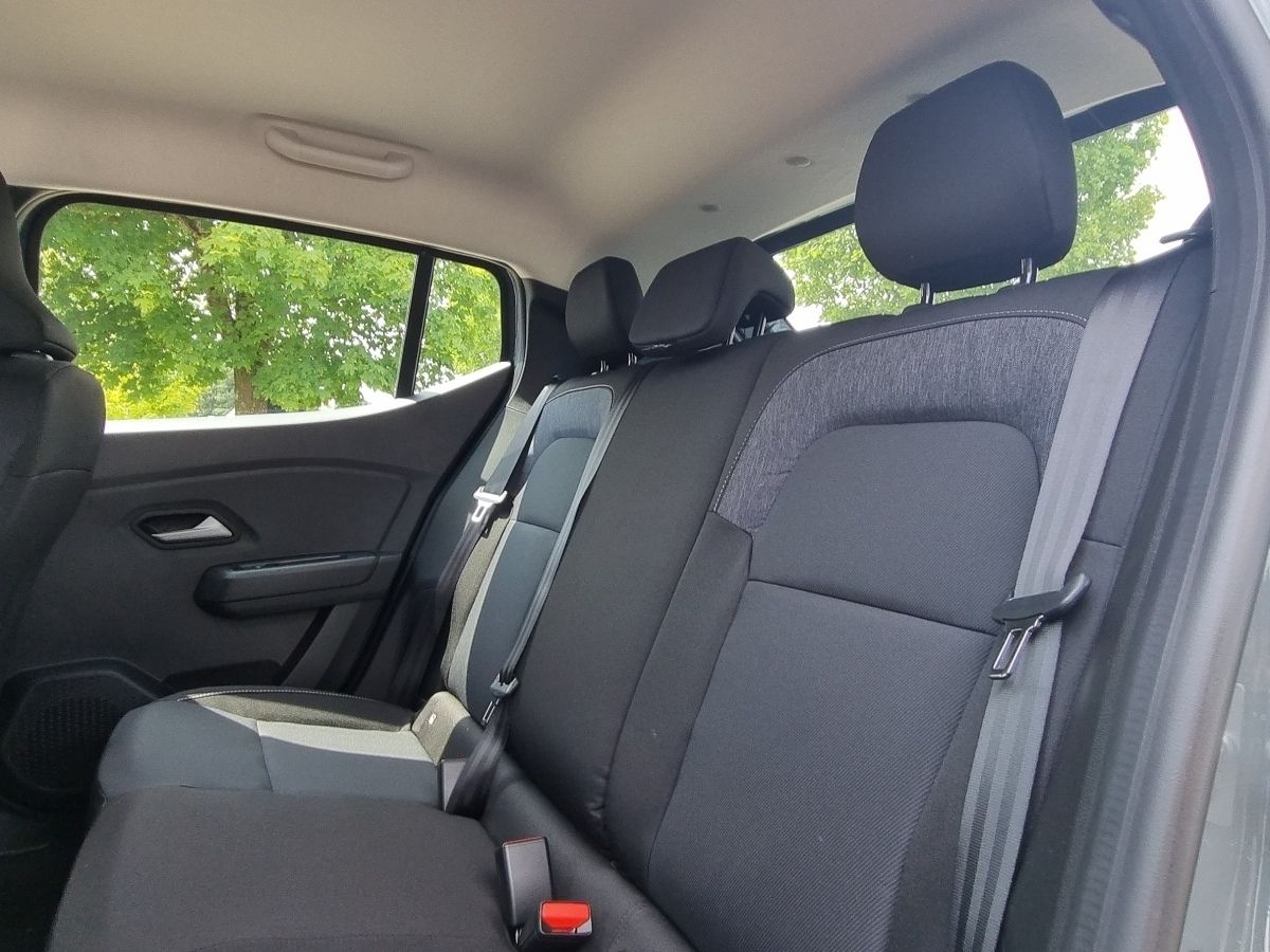 Fahrzeugabbildung Dacia Sandero Expression TCe 100