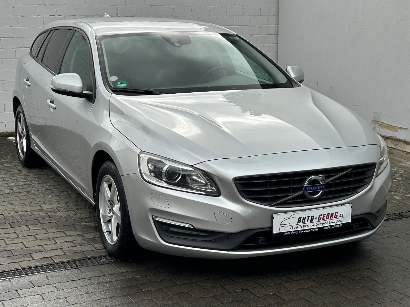 Volvo V60 Kombi Linje Business *NAVI*AHK*R-KAMERA*