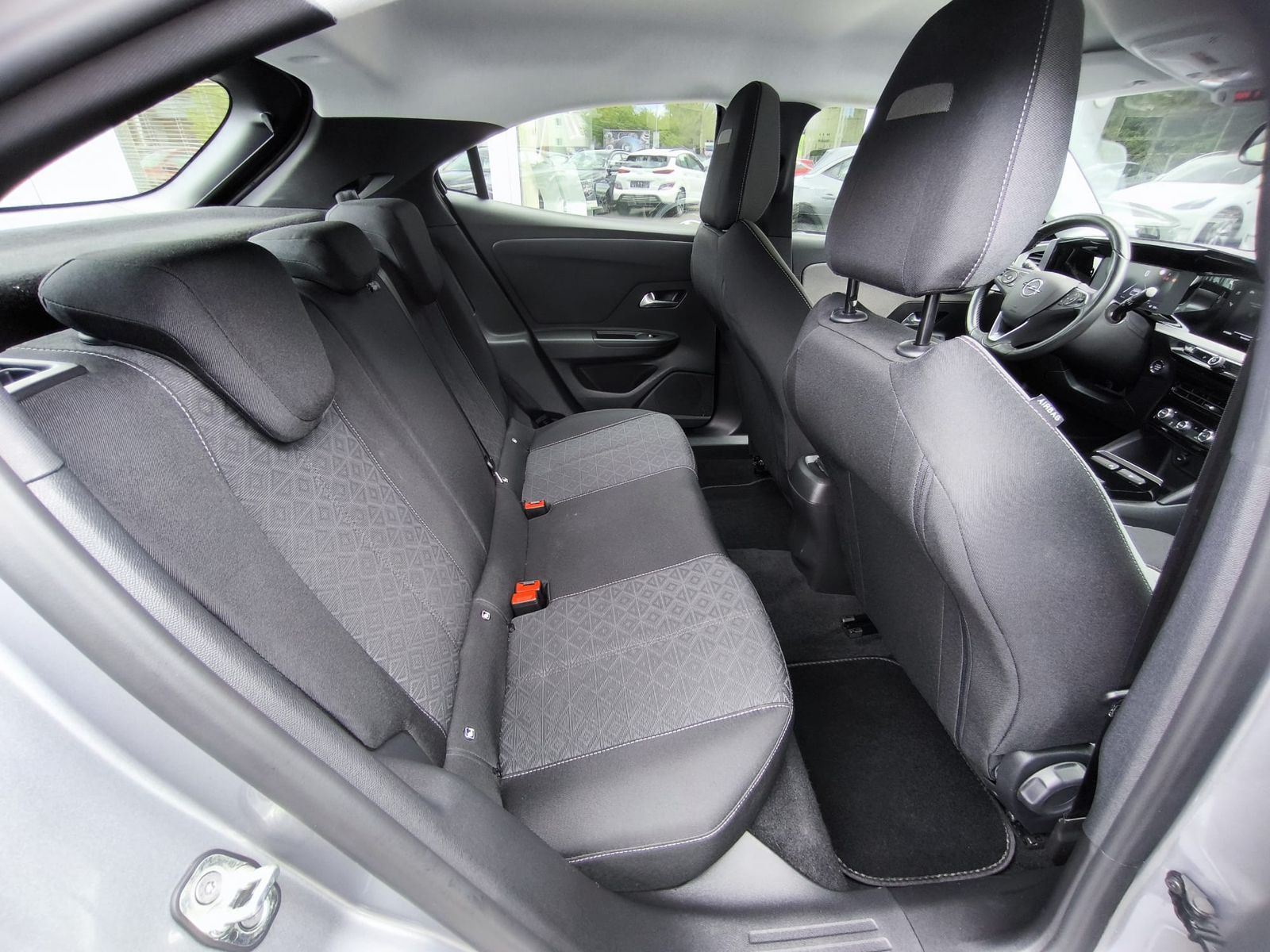 Fahrzeugabbildung Opel Mokka-e e Edition LED+NAVI+SHZ+KAM+TEMP+CARPL+WP