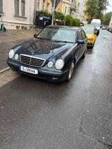 Mercedes-Benz Mercedes E270 W210 - gebrauchte Mercedes-Benz E 270 aus dem Jahr 2001