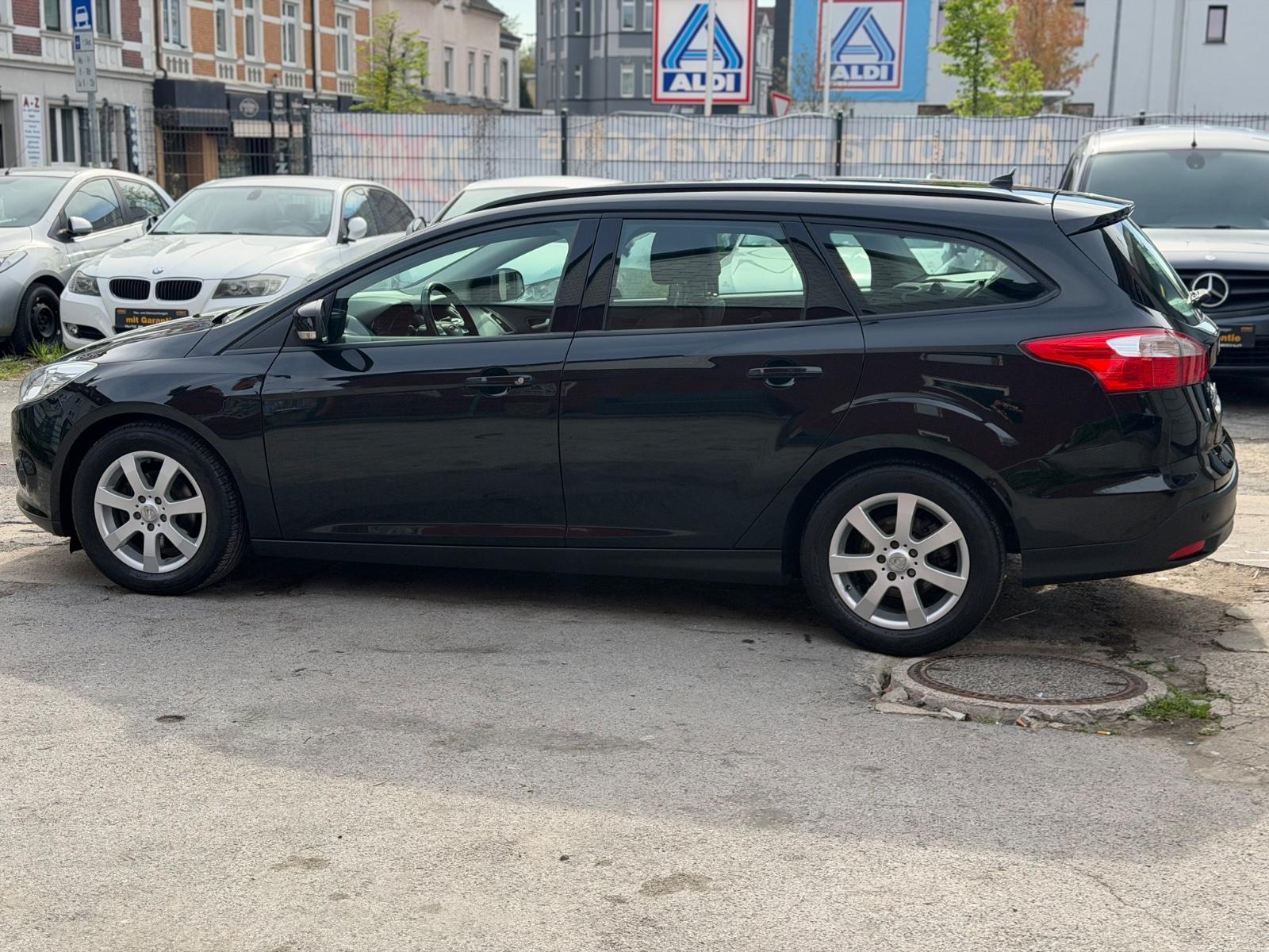 Ford Focus 2013 — photo 7