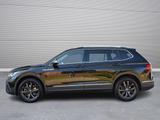 Volkswagen Tiguan Allspace 2.0 TSI 4Mot. *Move*AHK*Matrix* - VW Tiguan Allspace Gebrauchtwagen in Bremen