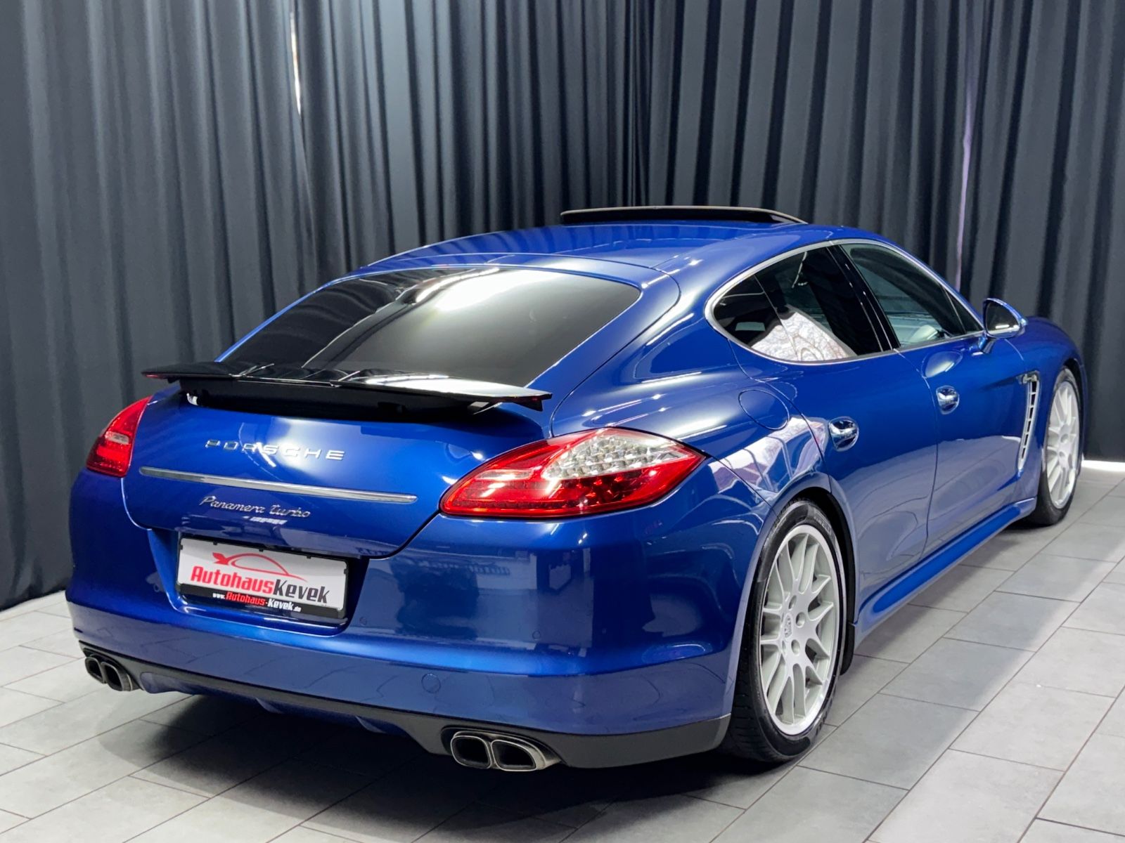 Fahrzeugabbildung Porsche Panamera Turbo|CERAMIC|CARBON|1.HAND|EXCLUSIVE|