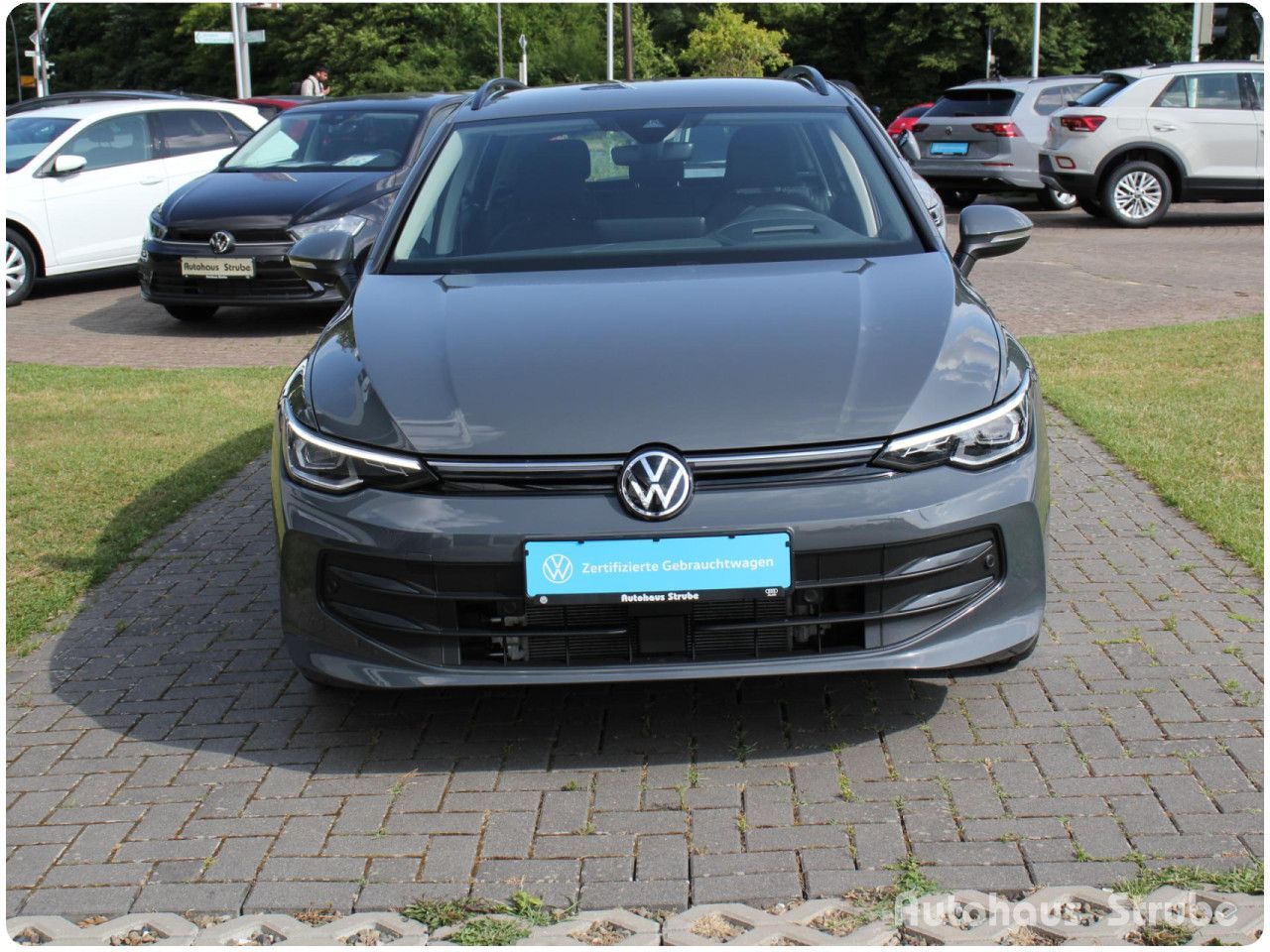 Volkswagen Golf VIII Variant Life 2.0 TDI RÜKAMERA AHK ACC imagem 3