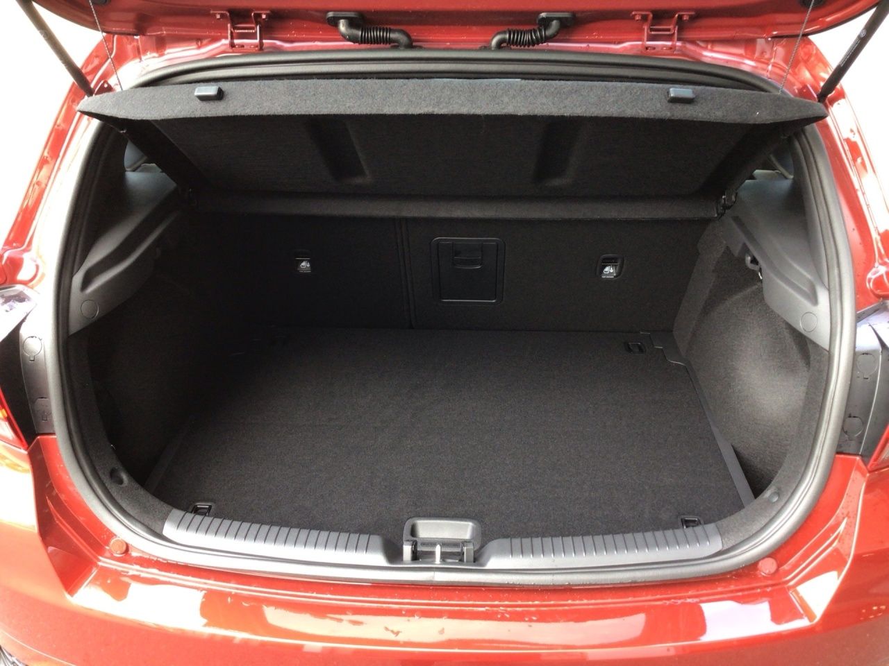 Fahrzeugabbildung Hyundai i30 1.6 T-GDI N Line (EURO 6e)(OPF) AUT Kam. LED