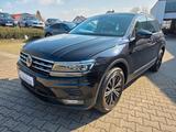 Volkswagen Tiguan 2.0 TDI 4Motion DSG Klima/Navi/AHK/EURO 6 - Volkswagen Tiguan Eu mit Diesel-Antrieb