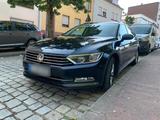 Volkswagen Verkaufe meinen Passat B8 TÜV bis 07/2027 - VW Passat Gebrauchtwagen in Saarbrücken