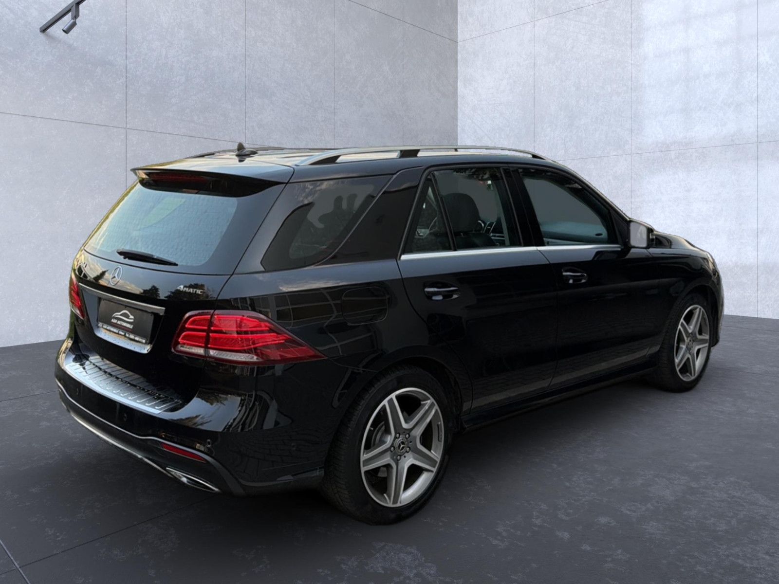 Mercedes-Benz GLE 350 d 4Matic AMG-Line LED NAVI LEDER AHK ALU foto 4