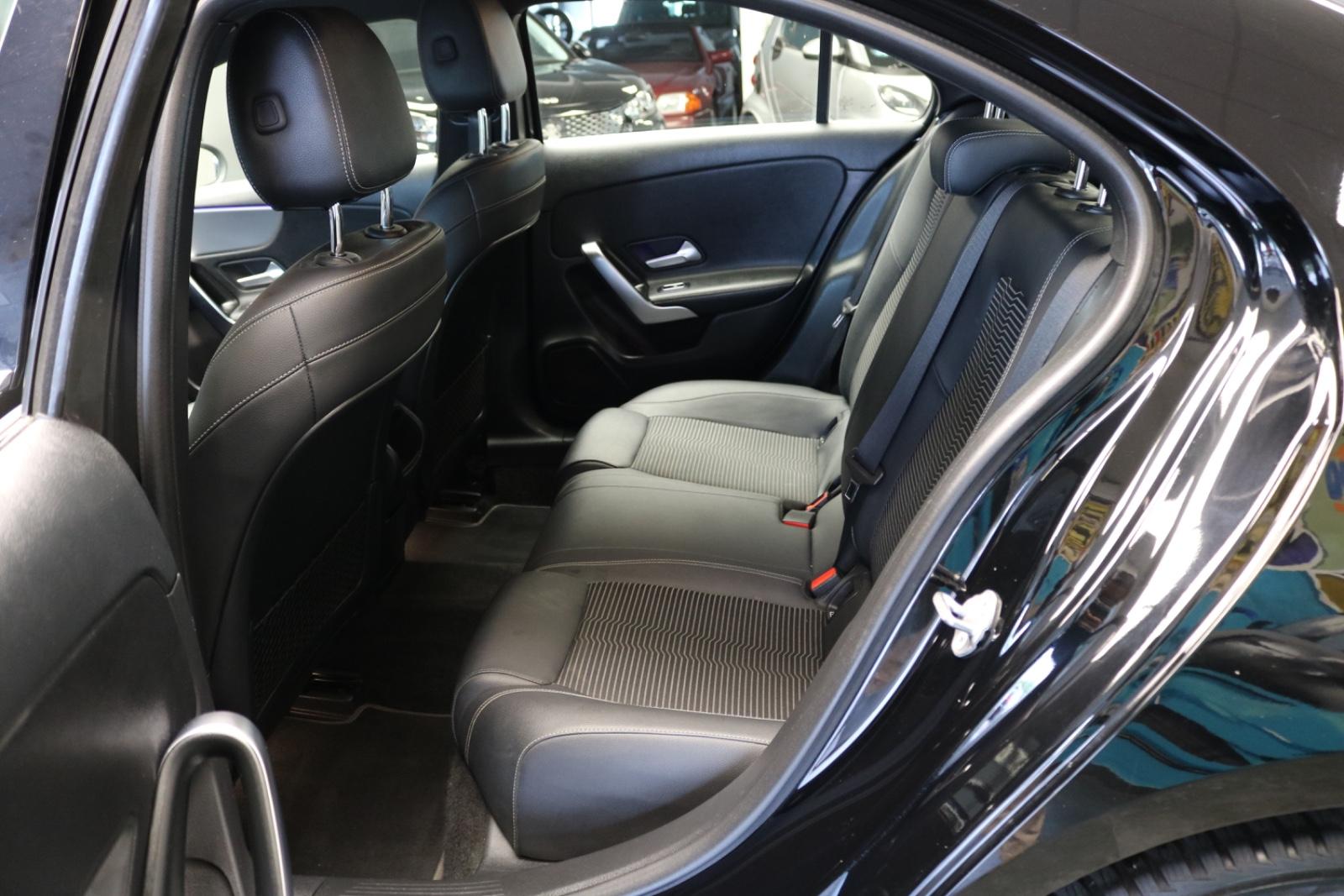 Mercedes-Benz A-Class A Limousine A 250/PDC/NAVI/LEDER, миниатюра 17
