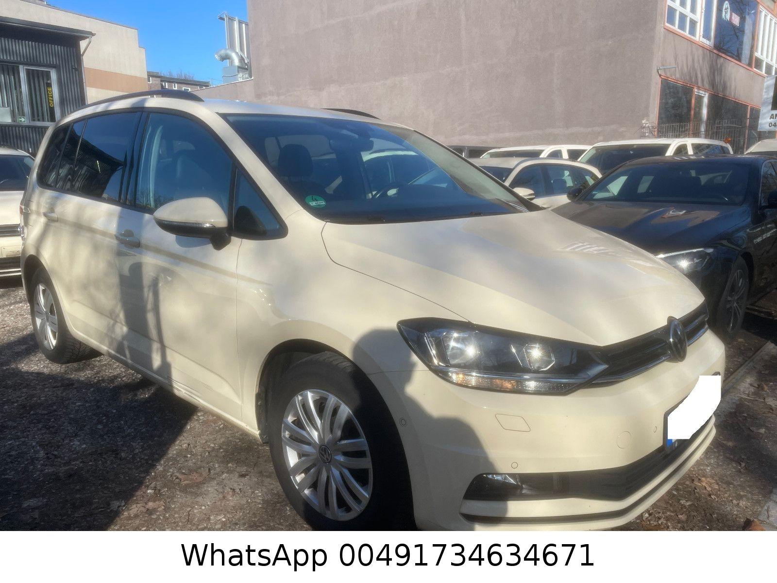 Volkswagen Touran 2.0TDI 7Sitzer PDC Side Assist Model 2023