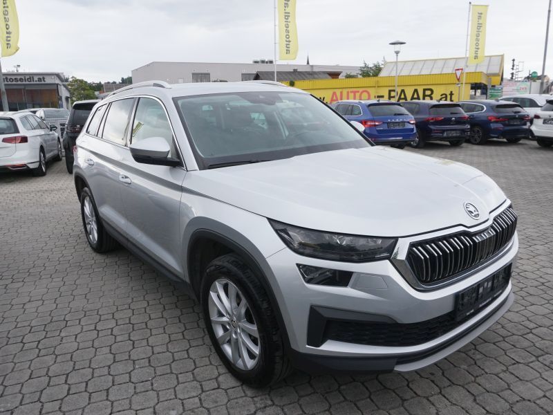 Skoda Kodiaq 2,0 TDI SCR 4x4 Style DSG *VIRTUAL+MATRIX imagem 3