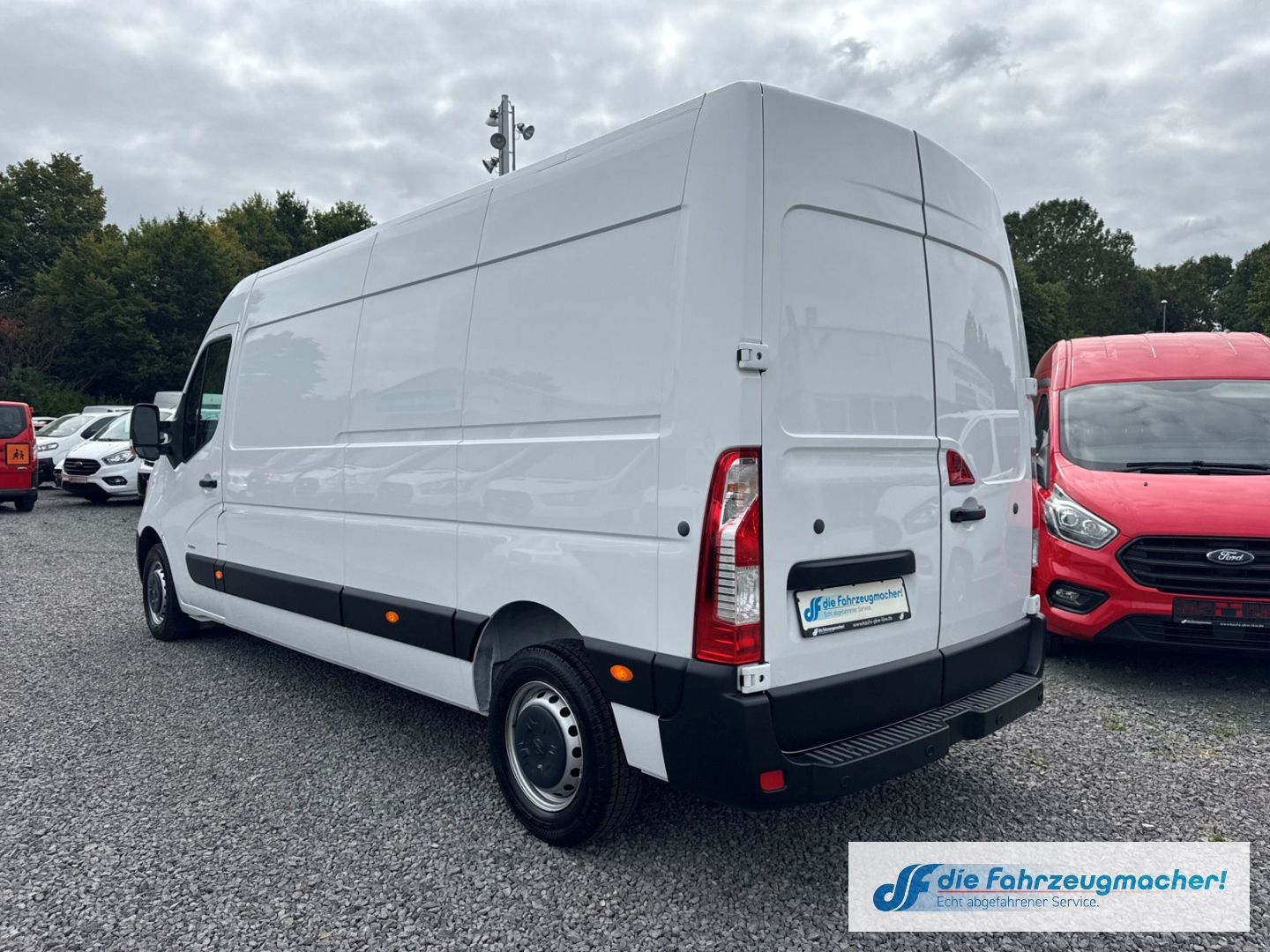 Fahrzeugabbildung Opel Movano B Kasten L3H2 3,5t 2.3 CDTI Biturbo Regen