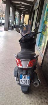 Yamaha X-Max 250 - YAMAHA X MAX 250