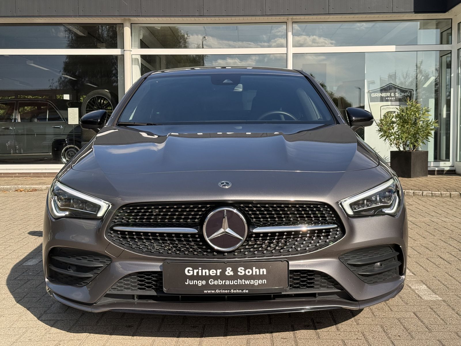 Mercedes-Benz CLA 200 d AMG R-Kam Widescreen Keyless Multi-B foto 2