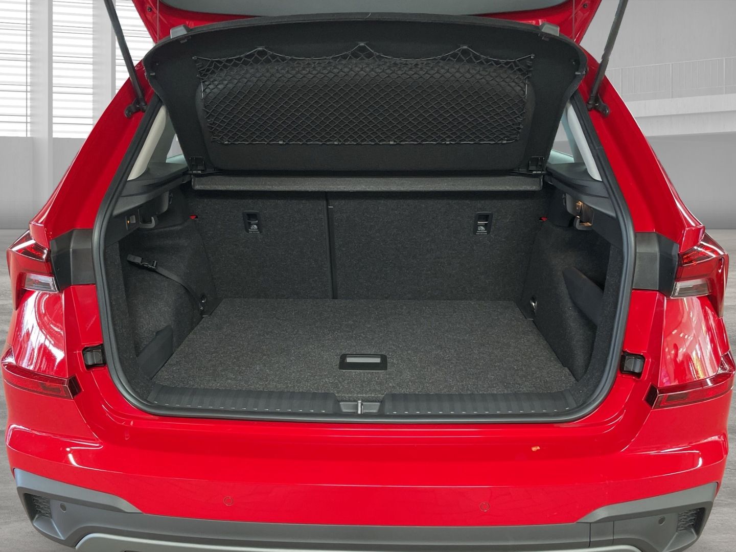 Fahrzeugabbildung SKODA Kamiq Tour 1.0 TSI DSG AHK Navi Digitales Cockpi