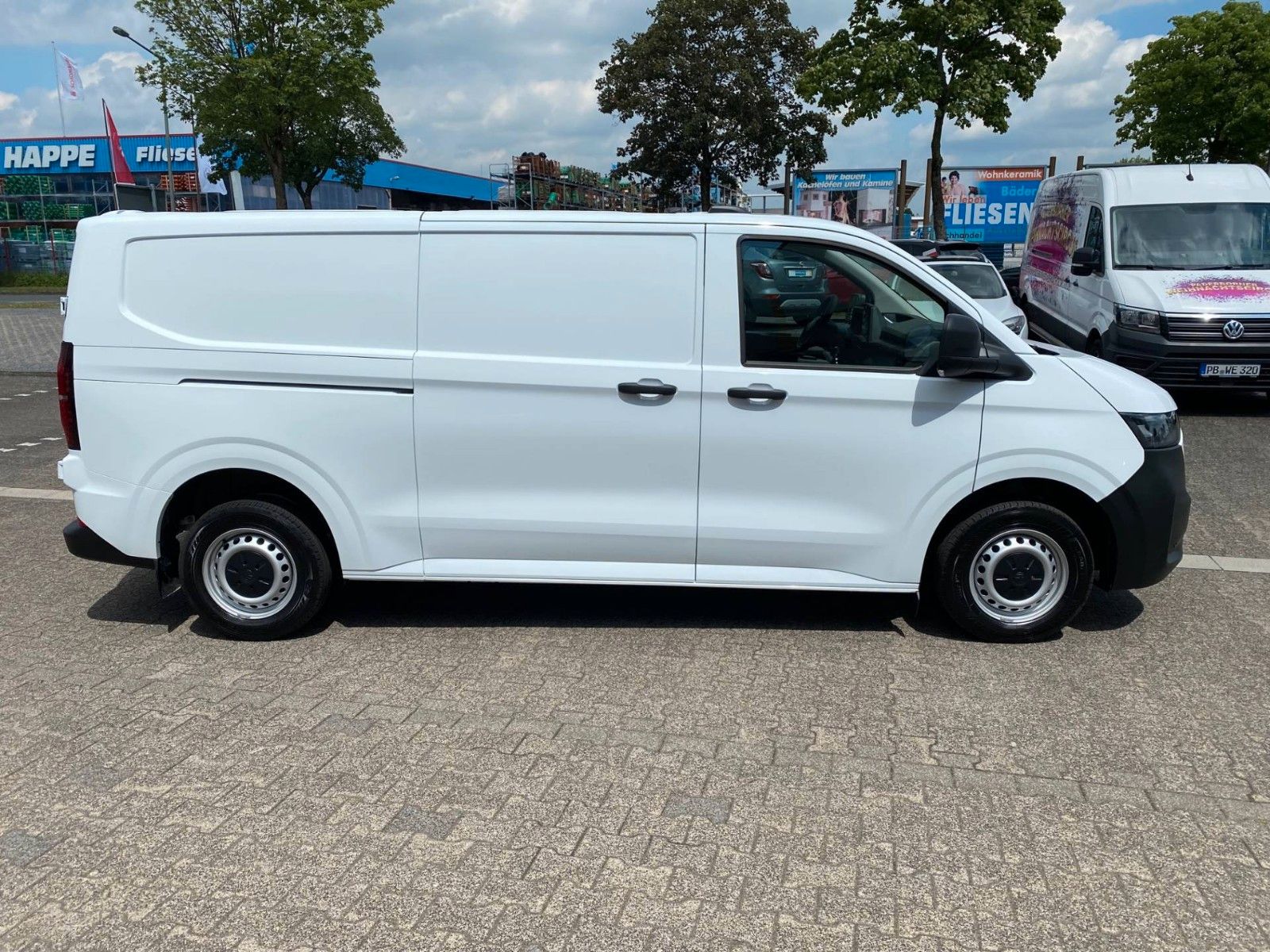 Fahrzeugabbildung Volkswagen T7 Transporter 2.0 TDI Lang+KASTEN+NAVI+KAMERA++