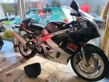 Suzuki GSX R 750 - Offers matching your search criteria