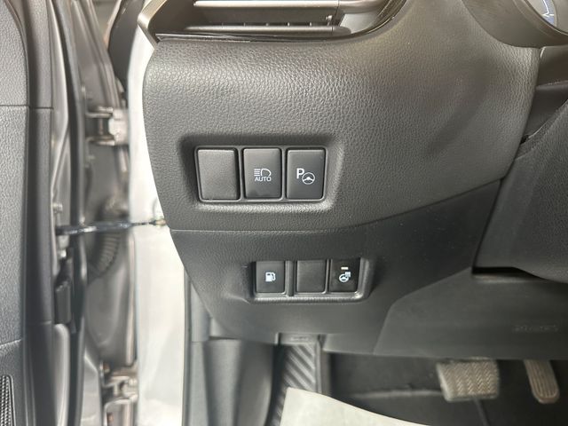 Toyota C-HR  Hybrid Lounge