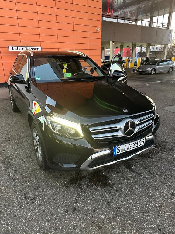 Image of Mercedes-Benz GLC 220