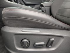 SEAT Ateca FR 4Drive 2,0TSI 190PS DSG LED Pano 1.Hand SEAT Ateca FR 4Drive 2,0TSI 190PS DSG LED Pano 1.Hand