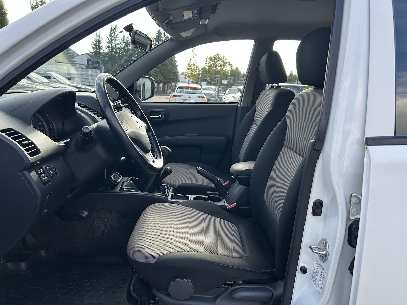 Mitsubishi L200 Doppelkabine 2.5 4WD*AHK*