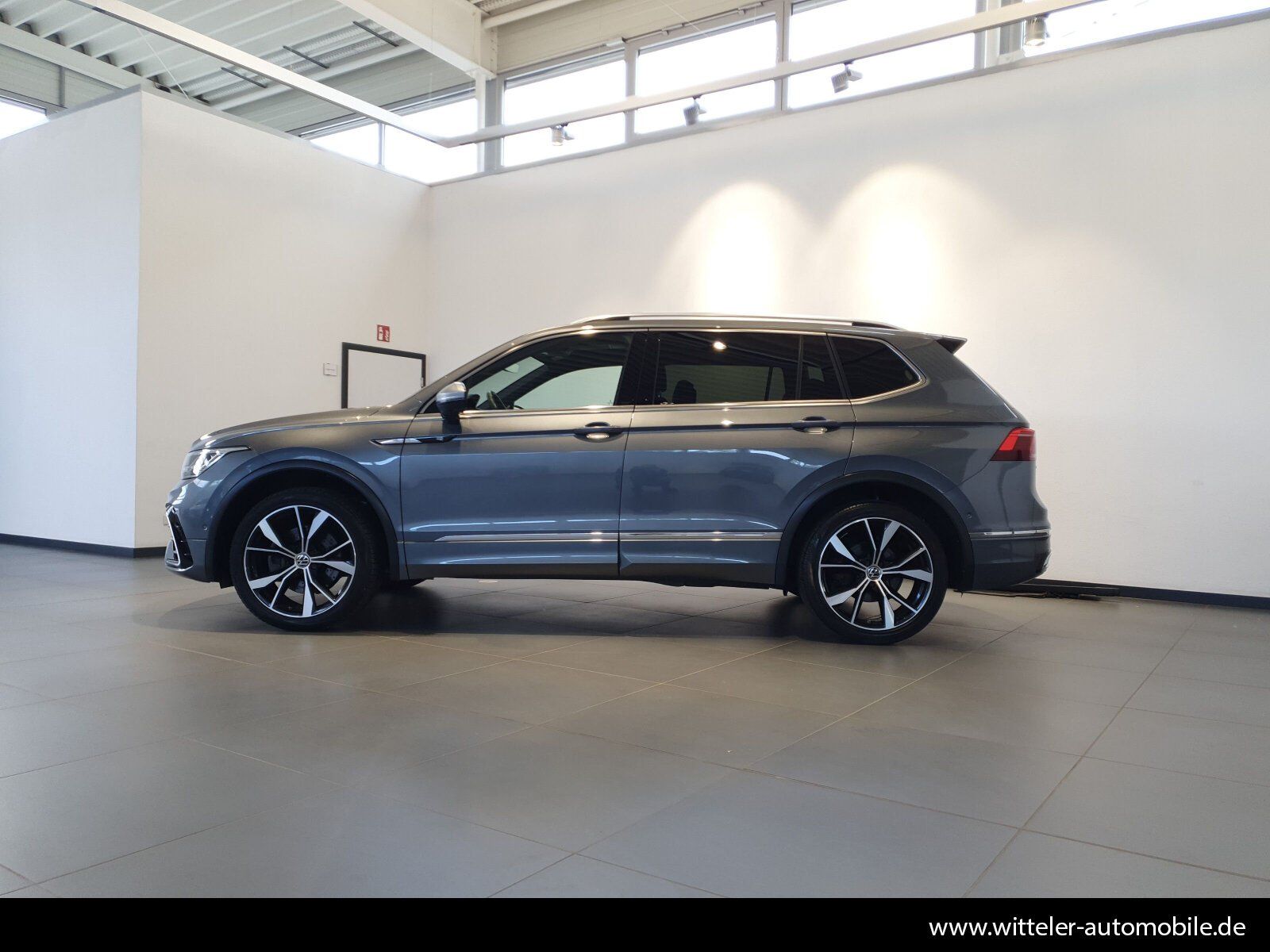 Volkswagen Tiguan Allspace R-Line 7-Sitze 4Motion AHK Sound foto 13