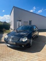 Mercedes-Benz C 55 AMG AMG - Mercedes-Benz C 55 AMG mit Benzin-Antrieb: Limousine, Automatik