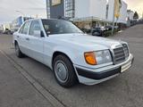 Mercedes-Benz W124- 200E*2.Hand* - Mercedes-Benz 200: 200e W124